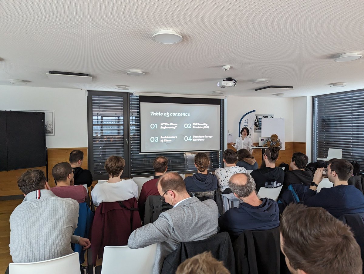 We are kicking off this month's edition of our meetup! Our first talk tonight is delivered by Carolin, on the topic of chaos engineering at Porsche Informatik! 👩‍💻