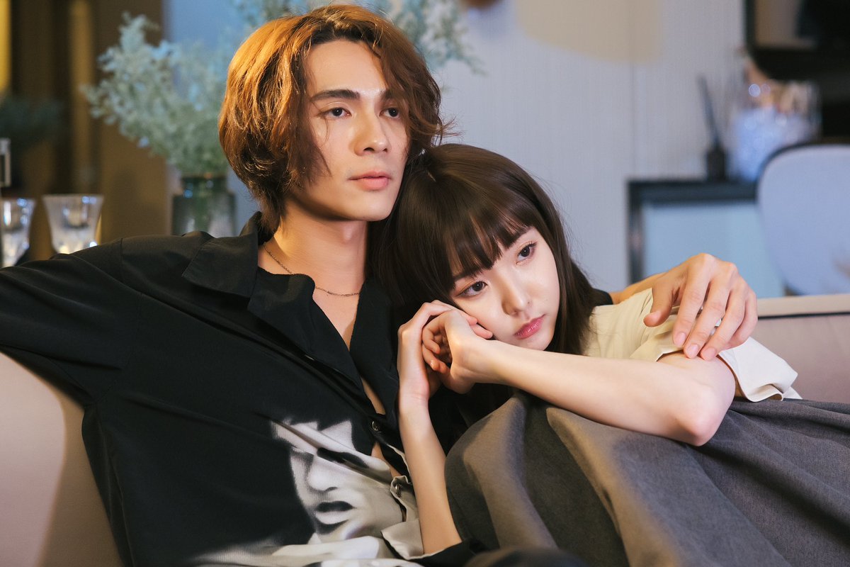 nnenevader's tweet image. I've always believed that two people meeting is not a coincidence, whoever steps into our life are there to “teach” us something, 
Even though every meeting led to a parting, but there was always some happiness of the meeting as well.
And here is All About That Day