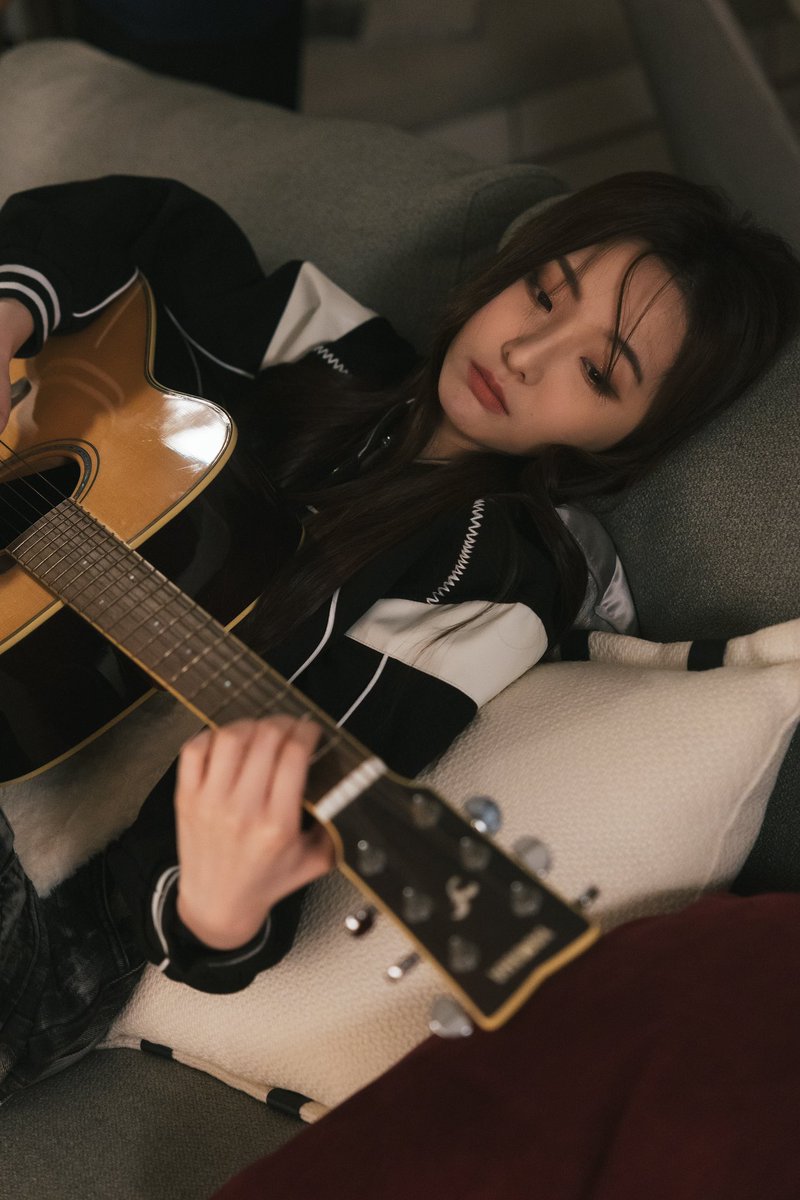 nnenevader's tweet image. I've always believed that two people meeting is not a coincidence, whoever steps into our life are there to “teach” us something, 
Even though every meeting led to a parting, but there was always some happiness of the meeting as well.
And here is All About That Day