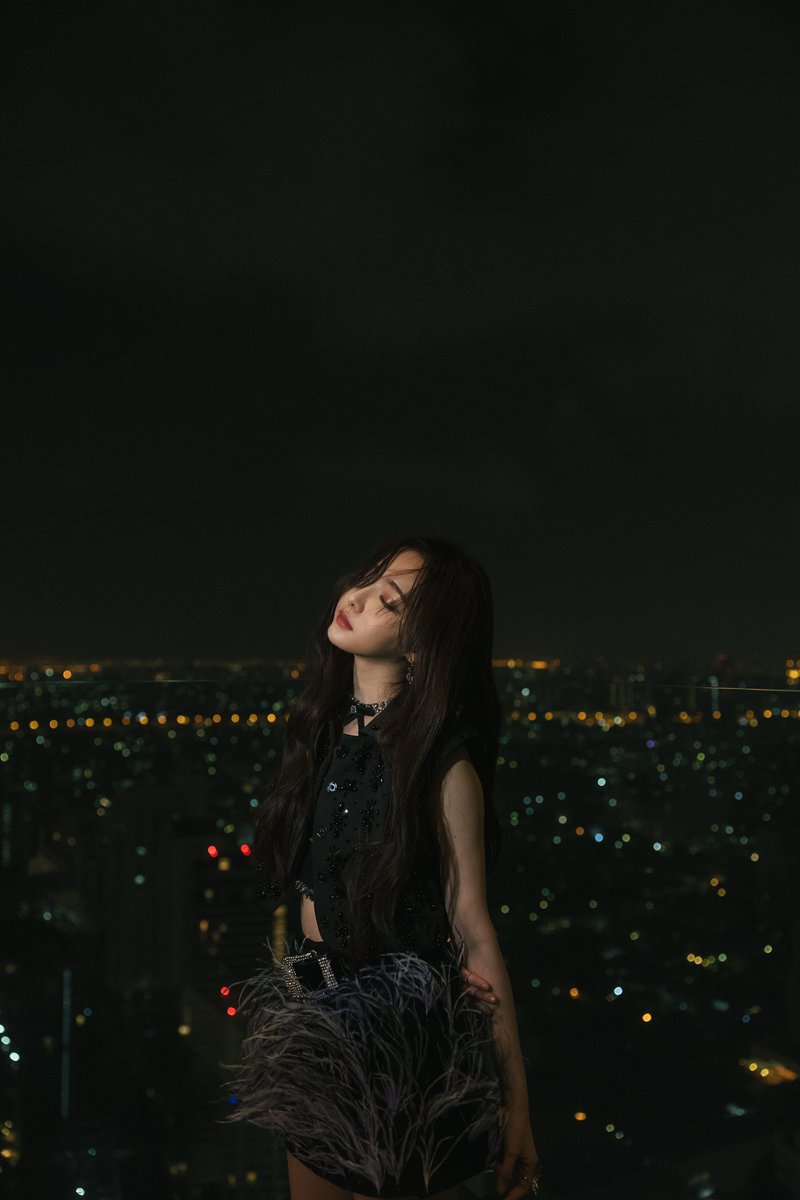 nnenevader's tweet image. I've always believed that two people meeting is not a coincidence, whoever steps into our life are there to “teach” us something, 
Even though every meeting led to a parting, but there was always some happiness of the meeting as well.
And here is All About That Day