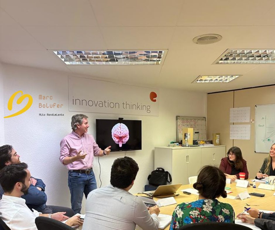 COACHING COMO HERRAMIENTA EN LA DIRECCIÓN

El coaching consiste en una relación del coach que facilita al coacheé llegar a un estado de conciencia donde pueda activar su potencial y habilidades logrando resultados extraordinarios en la vida, profesión, empresa o negocios.