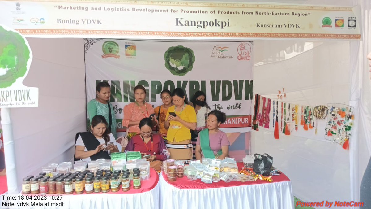 kpiforest's tweet photo. Honourable Union Minister for Tribal affairs Shri Arjun Munda , Honourable CM Shri N. Biren Singh Honourable Forest Minister Shri Th Biswajit Singh visits Kangpokpi VDVK Stall .@MundaArjun @NBirenSingh @BiswajitThongam https://t.co/WF32gNz0MX