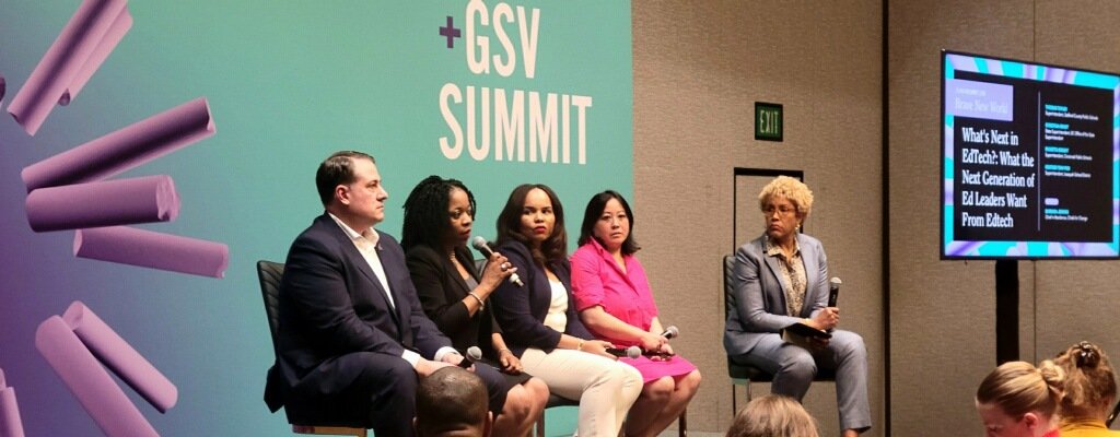 principallearns's tweet photo. Such an honor to represent @IamCPS and share the panel at @asugsvsummit on #edtech and K-12 - how educators can use digital tools to support student learning with these amazing leaders @htowyick @SuptJenkins @DCSuptGrant @ThomasTaylorEdD #asugsvsummit
#ChiefsforChange https://t.co/JRWkVoD8U3