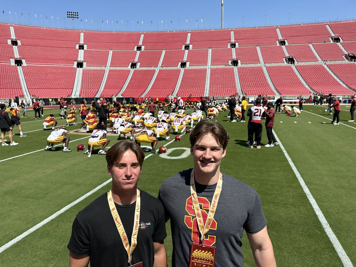 t_phillips11's tweet photo. Had a great time visiting USC for their spring game!  Great experience and great hospitality. Grinding for more. FIGHT ON! @CoachTimGarcia @MathisGaius @TobiasRaymond9 @Coachraymond_ @VenturaFootball @uscfb https://t.co/TpVzRNobjB