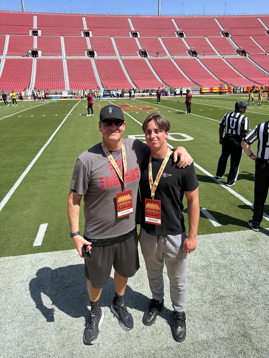 t_phillips11's tweet photo. Had a great time visiting USC for their spring game!  Great experience and great hospitality. Grinding for more. FIGHT ON! @CoachTimGarcia @MathisGaius @TobiasRaymond9 @Coachraymond_ @VenturaFootball @uscfb https://t.co/TpVzRNobjB