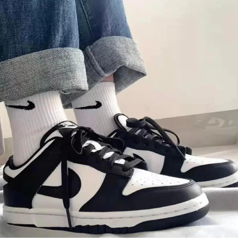babibluebu's tweet photo. Nike Dunk Low  “Panda” 🐼

ราคาดี ไม่ต้องรอของนาน ของพร้อมส่ง 
ไซร์ 260 

ราคา 4,500 รวมส่งฟรี

#รับหิ้วสินค้าในเกาหลี #หิ้วเกาหลี  #หิ้วของเกาหลี #ของพร้อมส่ง #รองเท้าnike #nikepanda #พร้อมส่ง https://t.co/TSTslww2SS