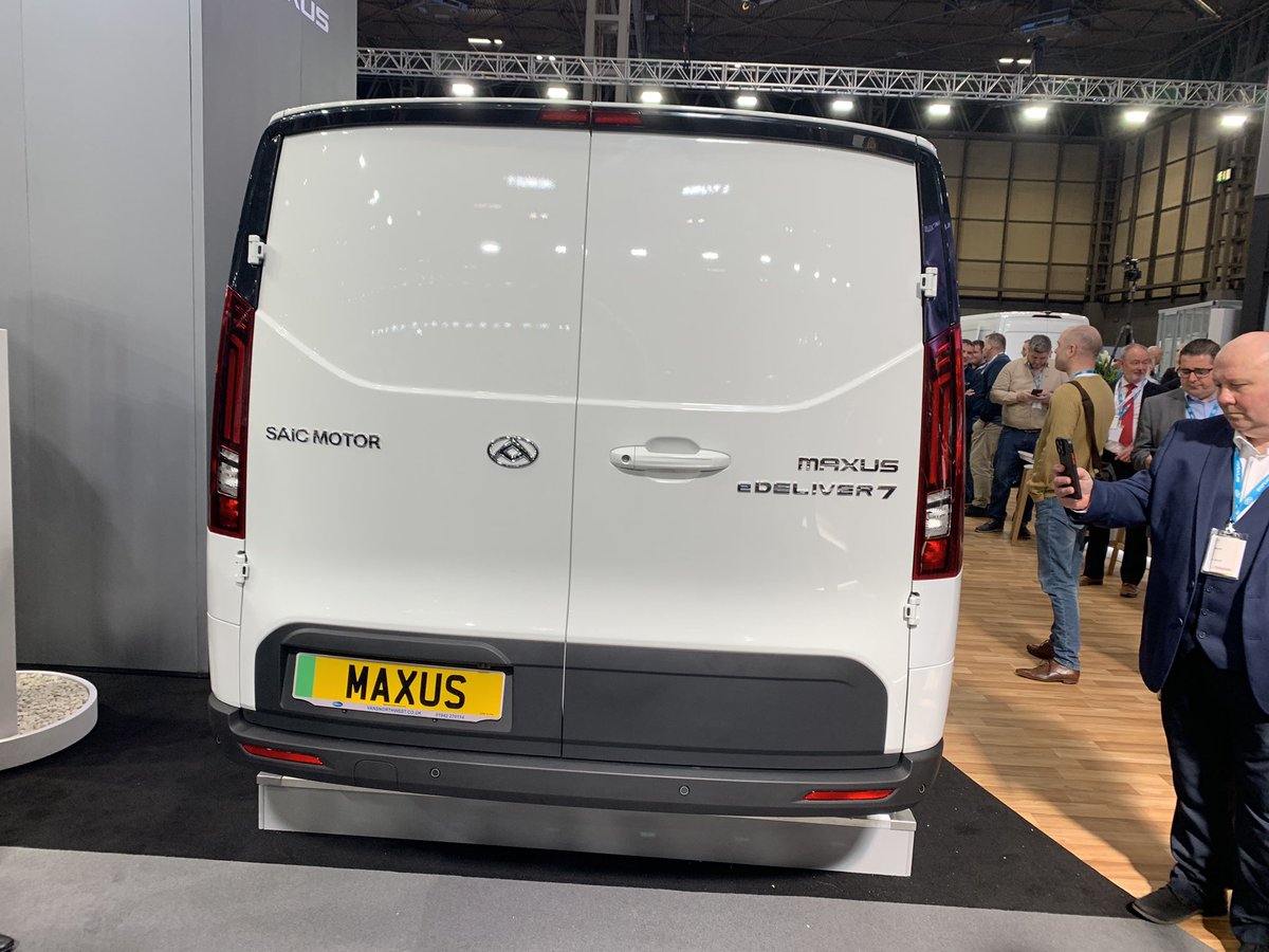 APicton_Glass's tweet photo. Great to see another new #electricvan launch at the @TheCVShow this year from @Saicmaxus_uk #eDeliver7 #mediumvan @APicton_Glass @GlassGuide @autovista_group @autovista24 #BEV #twolengths #twoheights #twobatteries https://t.co/3Um5ZjQq4N