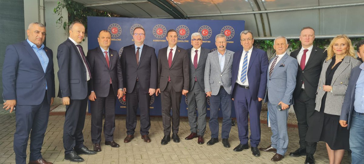 CHP Genel Başkan Yardımcısı Sn.Ahmet AKIN ve beraberindeki heyet ile Gümülcine ziyaretimizde Gümülcine müftüsü Sn.İbrahim Şerifi, Batı Trakya merhun lideri Dr. Sadık Ahmet'in kabrini, Dostluk Eşitlik Barış partisini,T.C. Gümülcine Baskonsolosluğunu ve STK'ları  ziyaret ettik.