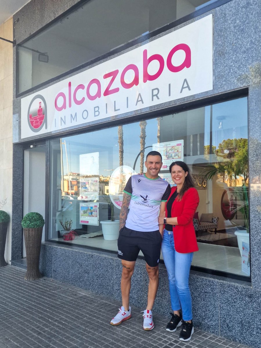rakkelrg's tweet photo. Hoy nos ha visitado Rubén Tanco a pocos días de la celebración del  II TROFEO CIUDAD DE BADAJOZ que lleva su nombre ( 22 de abril : salida 11 horas )desde la Piscina de San Roque

#inmobiliariaalcazaba #somosmasqueunainmobiliaria
#valoresdeldeporte #Badajoz https://t.co/h0QmoKcibu