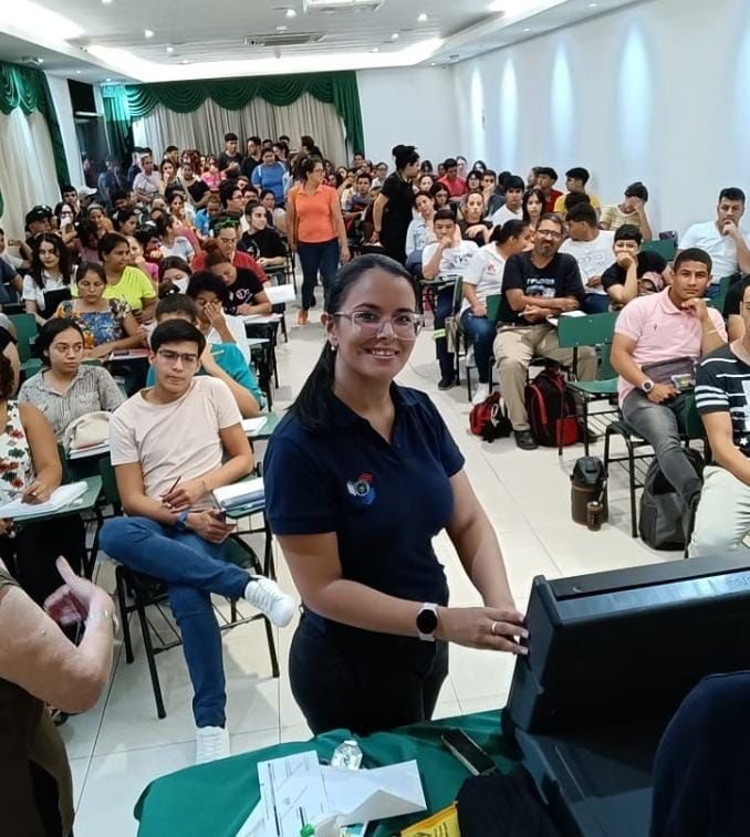 TSJE_Py's tweet photo. #EleccionesPy2023🇵🇾 | El Instituto Profesional Avanzado I.S. P.A, la Universidad del Sol (UNADE), el Centro De Estudiantes FCYT y Facultad Ciencias y Tecnologías de la Universidad Católica realizaron en sus respectivas sedes jornadas de divulgación de la Máquina de votación. 
🧵 https://t.co/GJzUrgmuP1