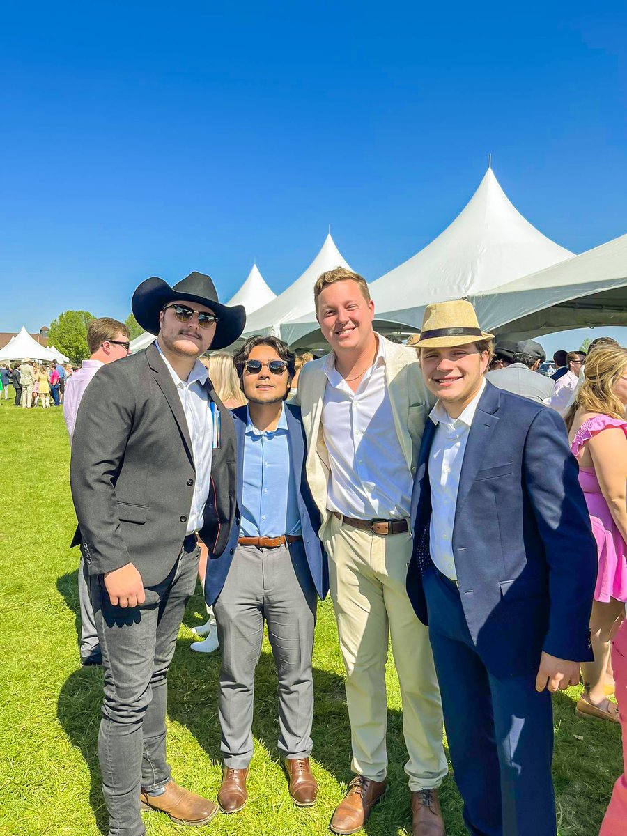 UC ΒΘΠ tweet media