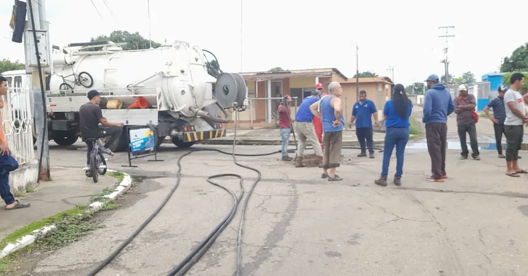 La gestión del alcalde José Mosquera sigue dando respuesta a las comunidades. 

Esta semana, a través de la Dirección de Aguas Servidas, y con el apoyo del vacuum, se procedió a la limpieza de los colectores en las calles Carabobo, Negro Primero, San Benito y callejón San Benito.