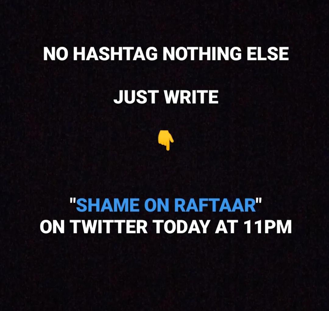 YoYoXJabraFan's tweet photo. KOI BHI HASHTAG MAT USE KARNA ❌
SIRF "SHAME ON RAFTAAR" PE TWEET KARNA...11 BAJE SE LEKAR 12 BAJE TAK 🔥 AAJ ISKO ISKI AUKAAT DIKHAATE HAIN #YOYOHONEYSINGH &amp; #EMIWAYBANTAI FANS 🔥 https://t.co/XgzFGzpBgv