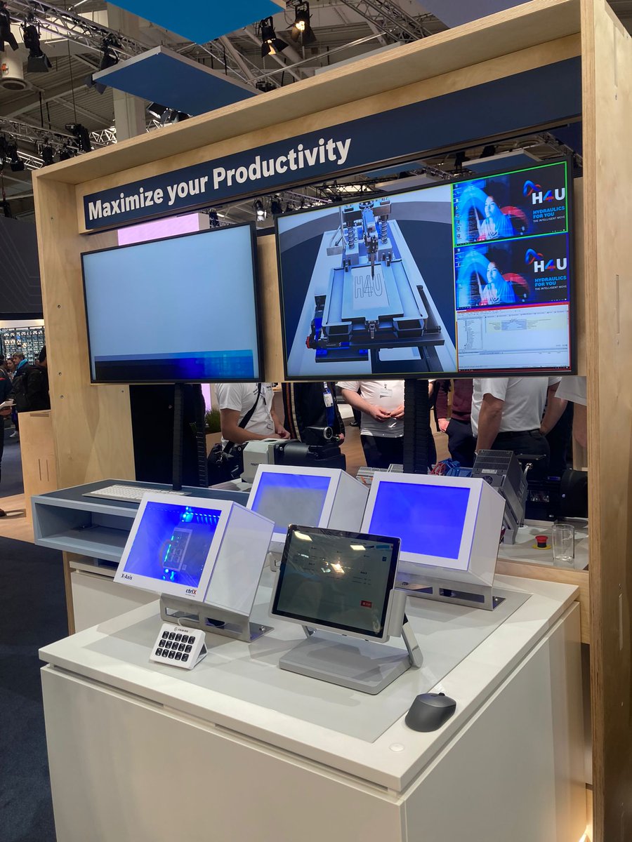 LaFrenchFab's tweet photo. 🐓 L'immersion dans l'innovation industrielle continue pour la mission #LearnAndPick au salon @hannover_messe ! 🇫🇷 

#FrenchFab #Industrie #TechInFab https://t.co/g2T1Ya1MLY