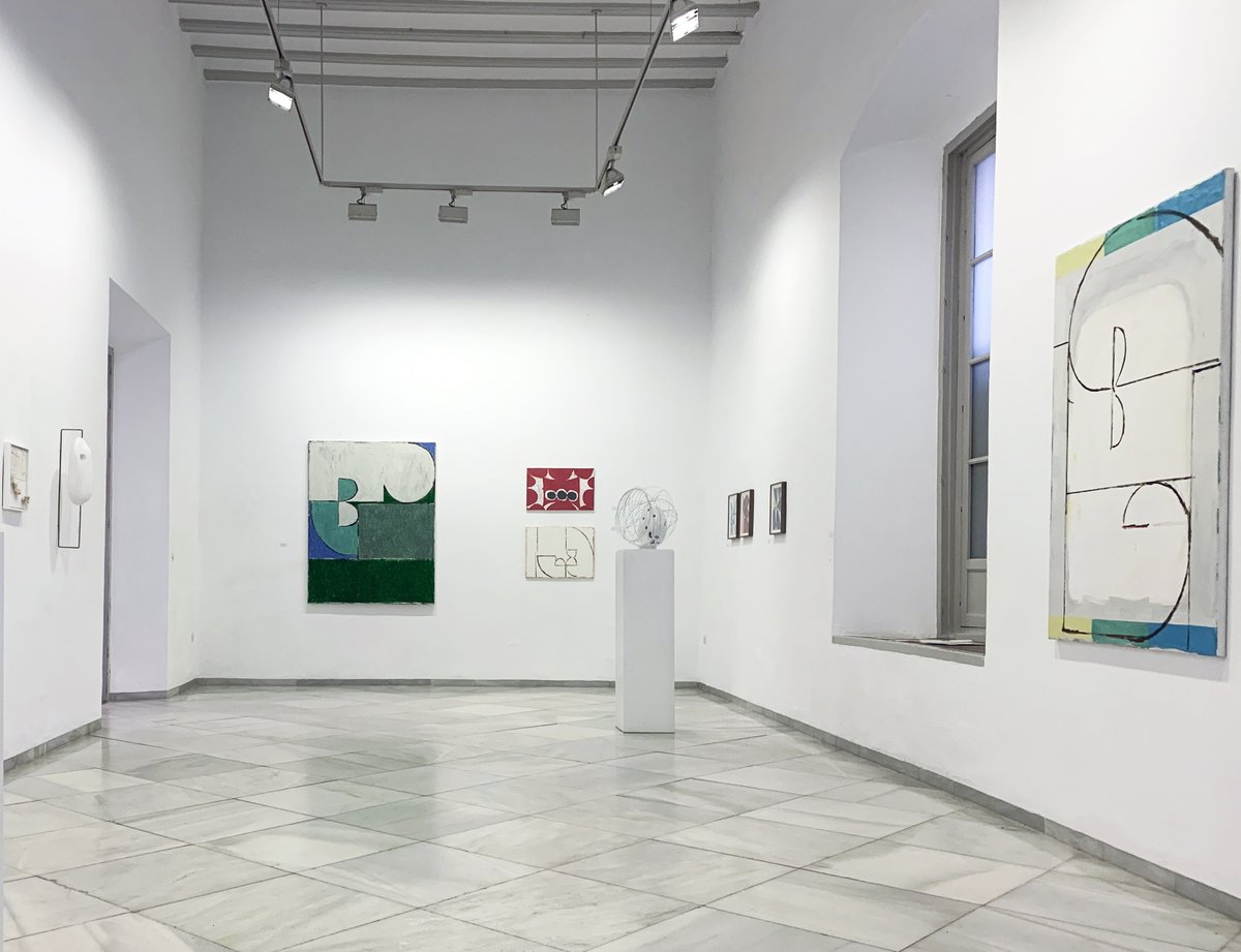 RafaelOrtizGal's tweet photo. "Geometrías implícitas", exposición de #JuanSuárez, #FernandoClemente y #NachoCarbó en @RafaelOrtizGal, #Sevilla.
Horario habitual: 10 a 13:30 h y 18 a 21 h.
Horario especial Feria de Abril: 24, 25, 27 y 28 de abril,  apertura de 10 a 13:30 h. Tardes y días 26 y 29, cerrado. https://t.co/T9d9L7mAAW