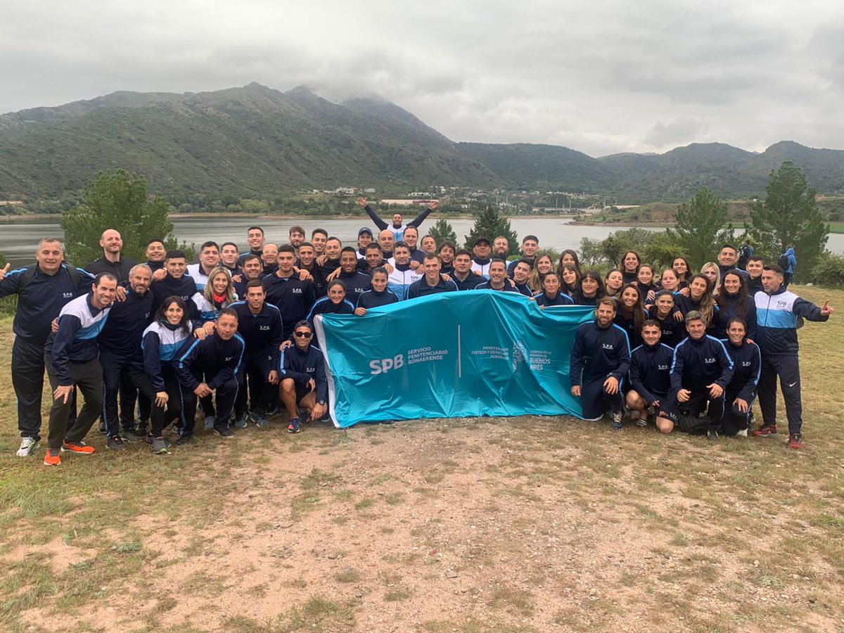 _ElPeriodista's tweet photo. EL Servicio Penitenciario Bonaerense se coronó campeón en las Olimpiadas Penitenciarias Nacionales celebradas en San Luis
https://t.co/V9x1D1JtAk

#serviciopenitenciario #bonaerense #campeón #olimpíadas #penitenciarias #sanluis #elperiodista https://t.co/DYEGZFOUm0