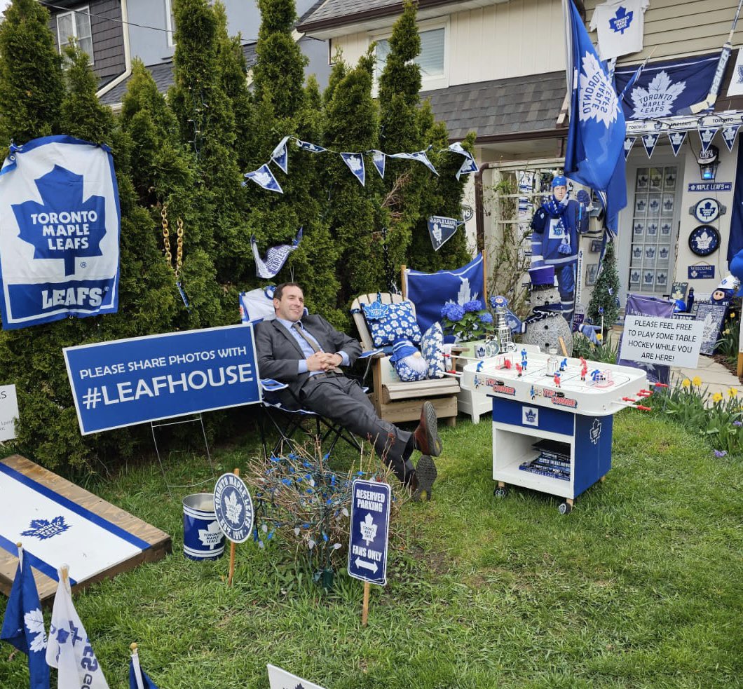 JoshMatlow's tweet photo. Cheering on our @MapleLeafs from the #Leafhouse here in Davisville. Wishing the buds my best as they start their series tonight. #LeafsForever #GoLeafsGo https://t.co/lLXrljZASV