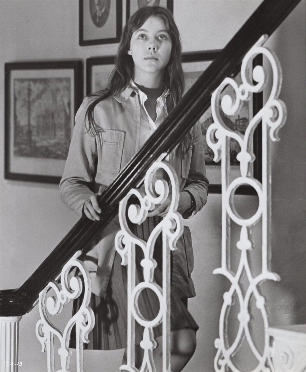 OnlyACartwright's tweet image. #JennyAgutter #Princess #Linda #Dream
Only Jenny!🧡💚💙