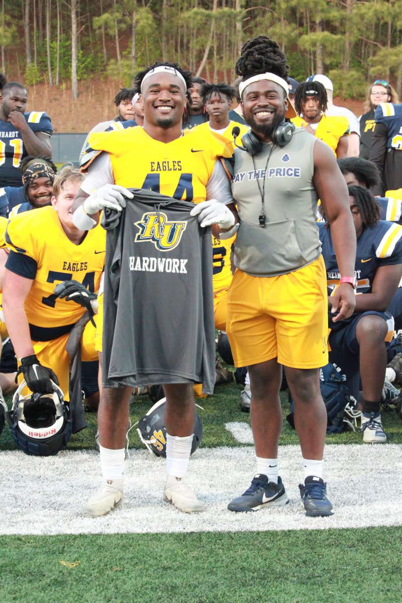 ReinhardtFB's tweet photo. 2023 spring awards for offensive and defensive MVPs, most improved and OL/DL MVPs! https://t.co/ZXM4gyVXXg