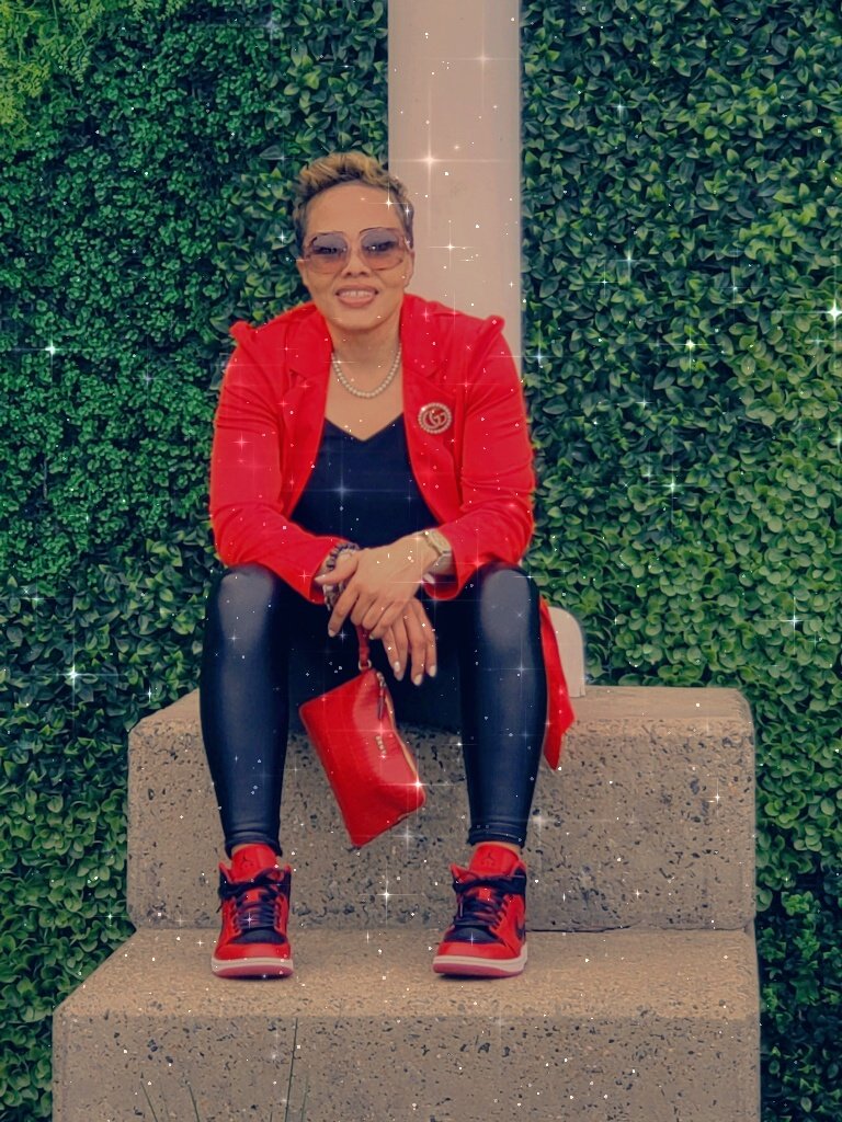 10Scollins's tweet photo. Thank you @BlackSportsBiz Founders @GregoryGibsonJr & @kdemoff 4 an invite. A GREAT event & opportunities for #Connections #networksuccess #athletic business, πππΌ from powerful #WomenSupportingWomen in Professional Sports & other panelists. ππΌπͺπ½ @leaders_black @GCWHSS @VIAAA95 https://t.co/26QSAiD7zg
