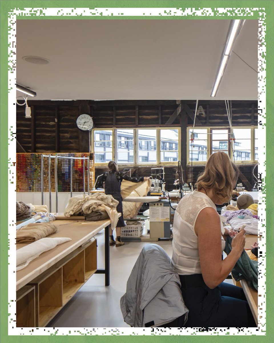 Charcoalblue's tweet photo. The Wharf renewal continued the initiatives of the ‘Greening the Wharf', such as using hundreds of retained and designed solar panels, the recycled water system running throughout the building and the use of repurposed timber panels. https://t.co/BtxgSr3ako