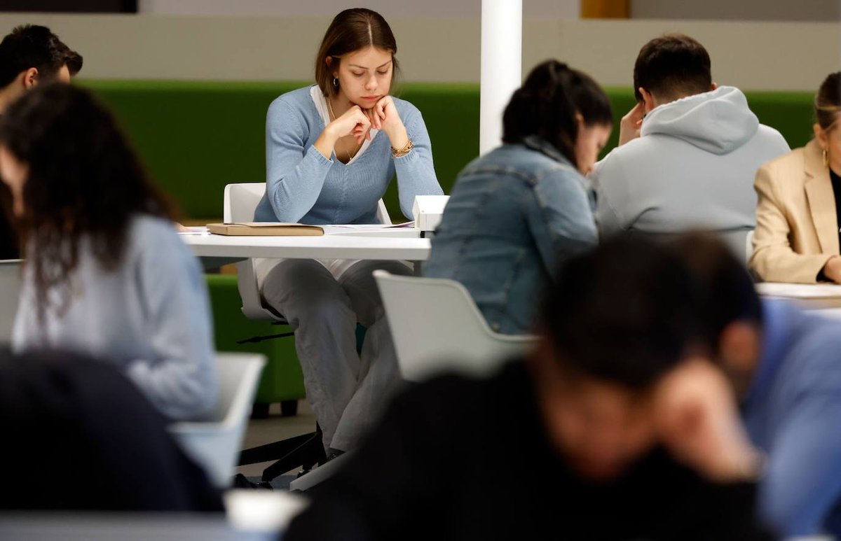 DiarioSUR's tweet image. 🚀 #TalentLab #Málaga arranca la selección de sus 50 participantes de la tercera edición. El proyecto de SUR y @ESICMalaga celebra dos jornadas de assessment para dar con el grupo que pasará a la formación. ✍ @Matias_slb 📷 Ñito Salas ➡️ diariosur.es/malaga/talent-…