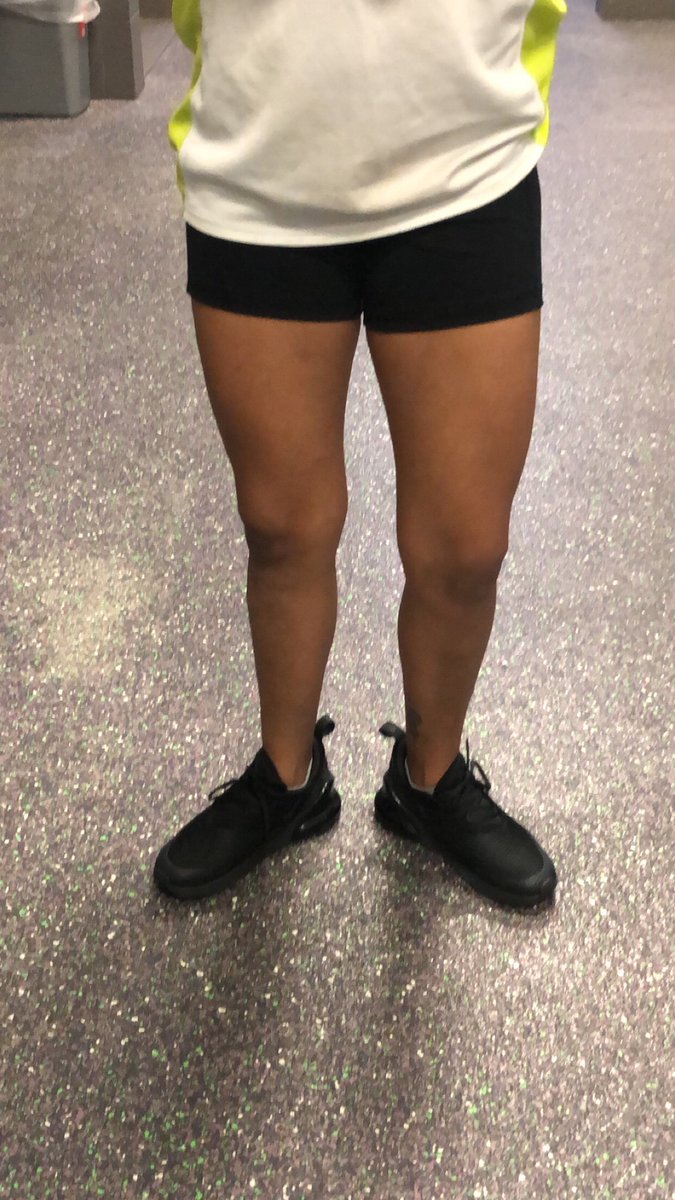 s_carrizosa's tweet image. Leg day was so successful that it hurt to squat over the toilet! 😂🤣 #legday #ithurtssobad #itwillpayoff #legdayproblems