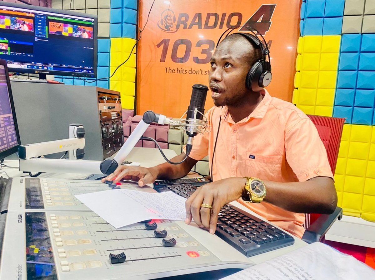 coachramoslive's tweet photo. Live Poetic Football Com at 103.3FM @Radio4UG With @coachramoslive 
#Predict &amp; #Win In #UCL The 1st 10 Correct Prdctns will get 20K, #Terms; #Follow #Retweet 🔄 #Sub2ourYoutube.

 #NapoliMilan? #ChelseavsMadrid? 

Drop Yo Prdns? #NAPACM #CHERMA #BAYMCI #INTBEN by @mtnug #UCL https://t.co/tkBmYHOmTc