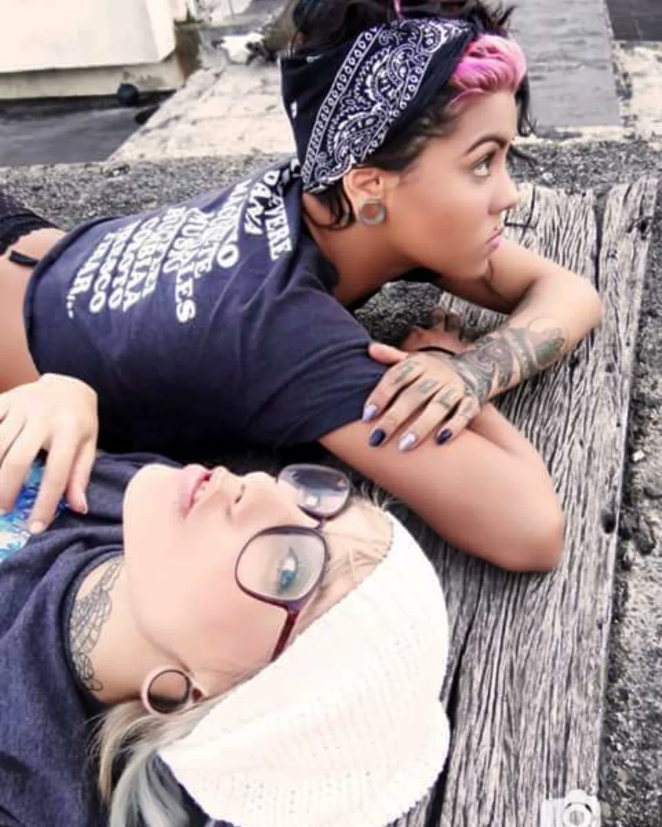 EvaLeDemone's tweet photo. Rubia sol 
Morena luna 

Ambas estamos en only ❤️ https://t.co/6dsYSoyAyw