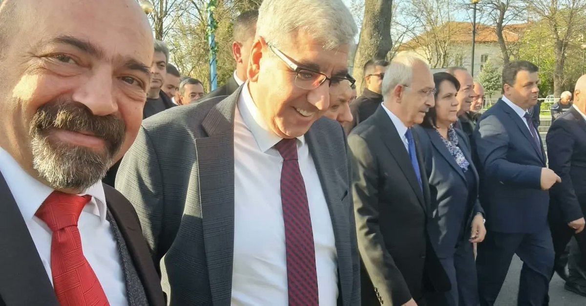MericSelahattin's tweet photo. Genel Başkanımız ve 13.Cumhurbaşkanımız Sayın Kemal KILIÇDAROĞLU ile Kırcaali ziyaretimizden.. https://t.co/yTsmuFl2YG
