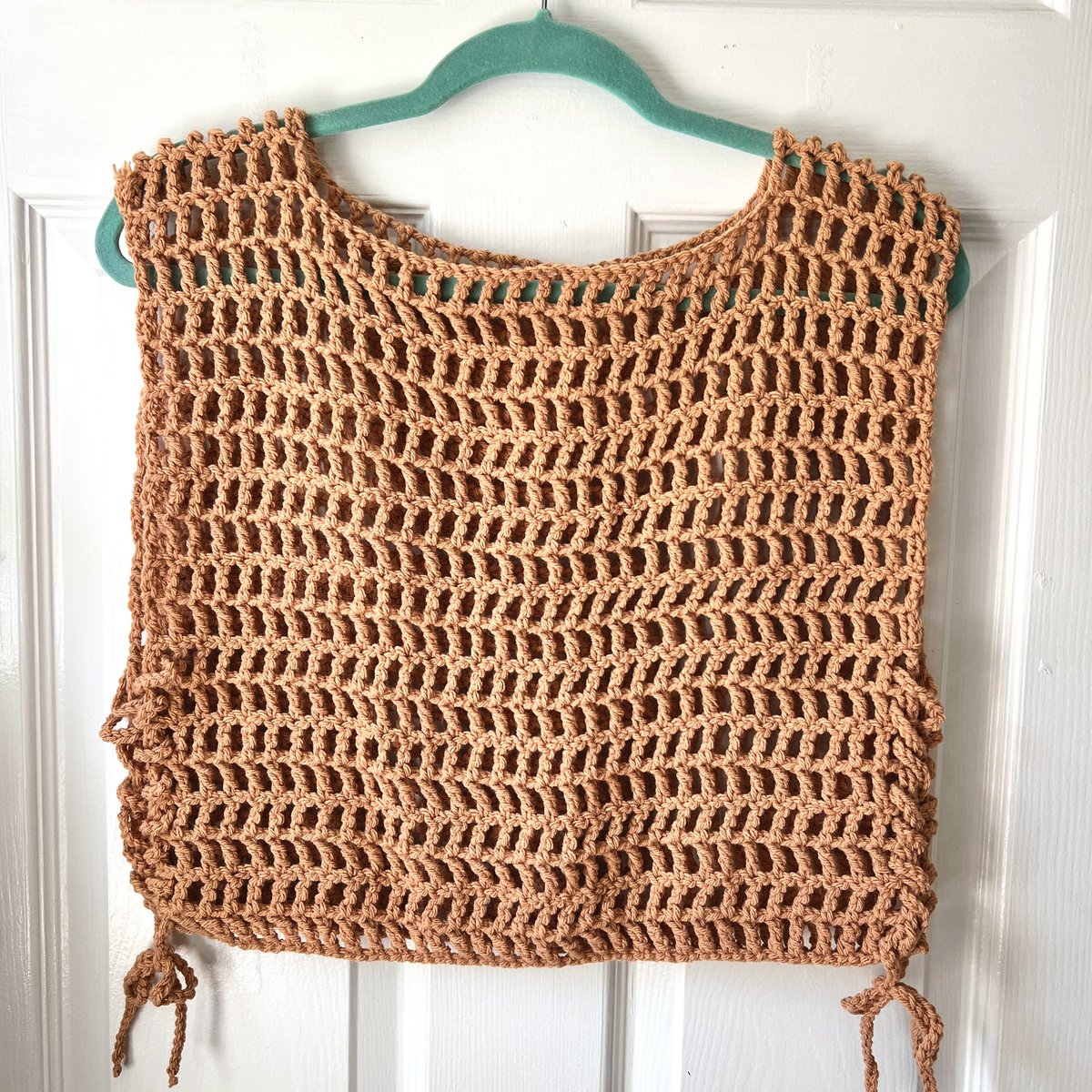 cozytangerine's tweet photo. Sizes XS-2XL 💞🫶🏼 new mesh tank tops! https://t.co/MCM0uri6ht https://t.co/ZbcpkGgku8