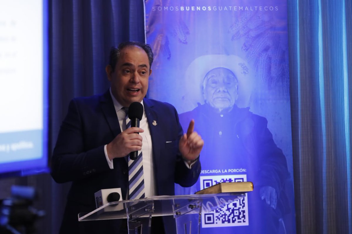 DiariodeCA's tweet photo. Personeros de Sociedad Bíblica ofrecieron conferencia de prensa el la cual, hicieron un llamado a los guatemalteco, para que asistan el 25 de junio a las urnas con un voto consciente para  una mejor Guatemala.

✍🏼 @Norvin_DCA 
📷 @GVillagranDCA https://t.co/TILRHVi5D2