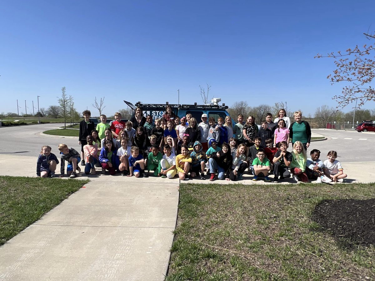 Thank you, Lindsey Anderson, for taking the time to talk to our Explorers about the weather and forecasting! 🌤️
