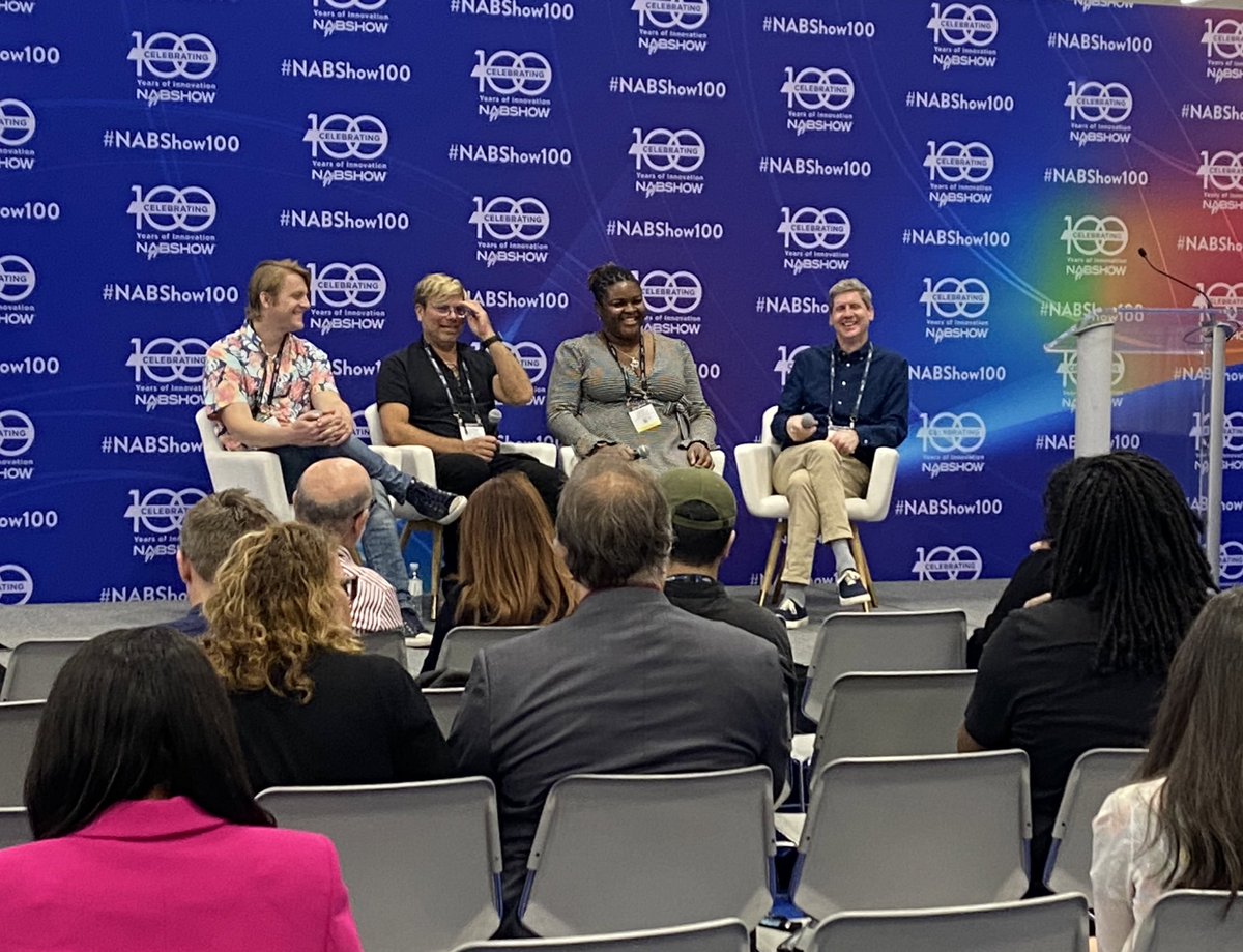 M. Eaux 🌬🇭🇹 tweet media