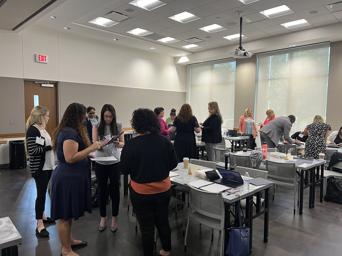 Mike__Saenz's tweet photo. Career Pathways Professional Development Center 2023 spring Workforce Integration Academy cohort #1 @CPPDC #Arlington #TWC https://t.co/nat2FjH9HO