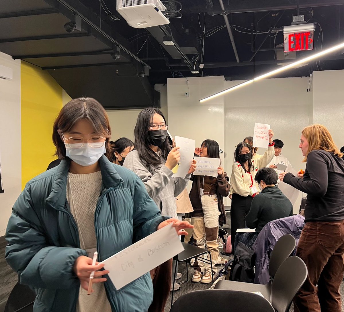 spark_share's tweet photo. Hi everyone, 
Jump right in and join the action! SparkShare is looking for new youth teams to join our network! Feel free to contact me at ltrask@sparkshare.org or dm me on the SparkShare HUB #youthleadership #SparkShare #network #youth #oppurtunity #changemaker #youthdevelopment https://t.co/d8fI8Gcp6z