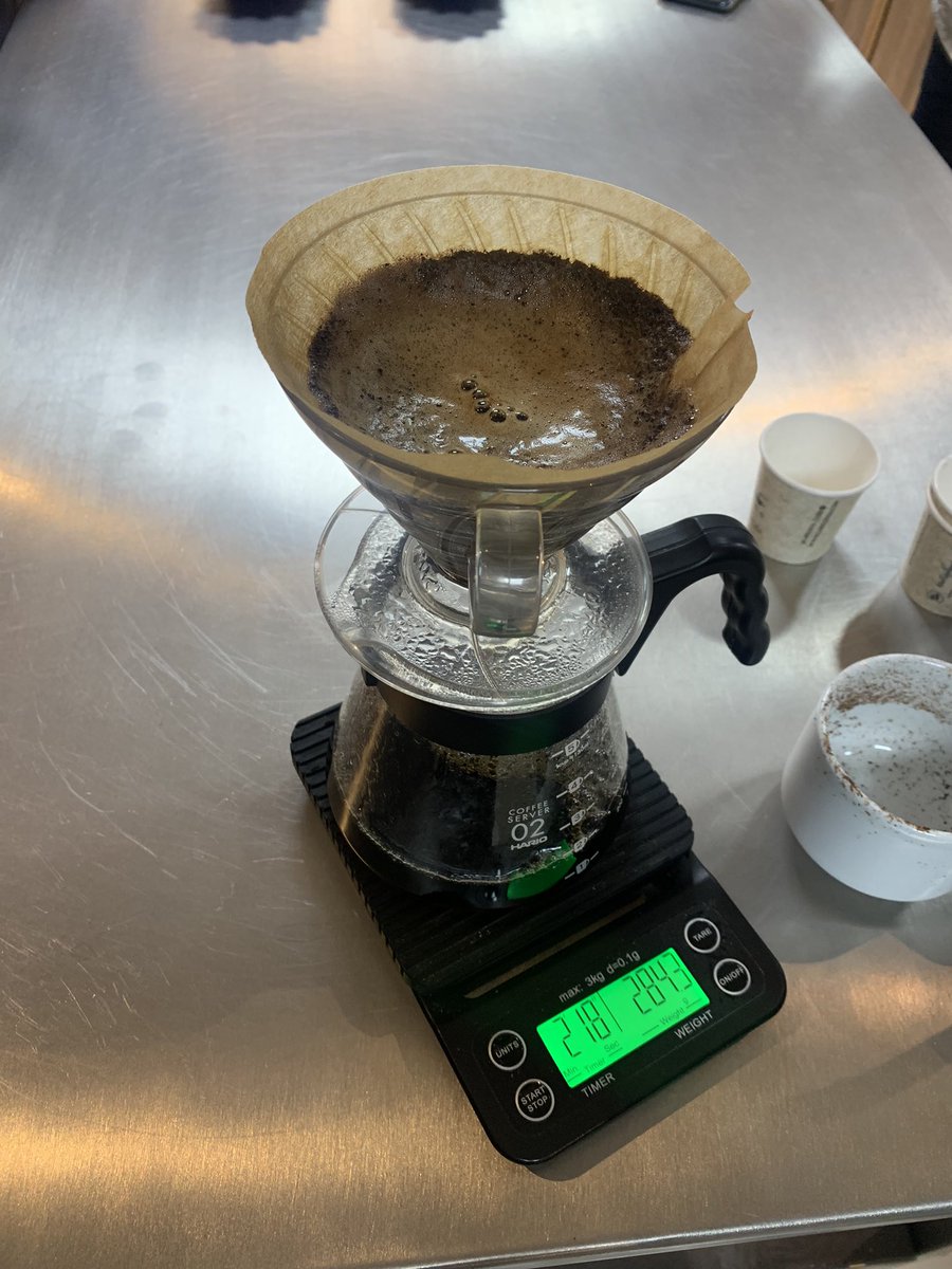 Visitamos con Alejandro Álvarez, director nacional del área de comercialización del <a href="/ADR_Colombia/">Agencia de Desarrollo Rural 🇨🇴</a>, la escuela de barismo de <a href="/CAFICOSTA/">Cooperativa Cafetera de la Costa</a> en Minca, una experiencia cultural, turística y productiva.