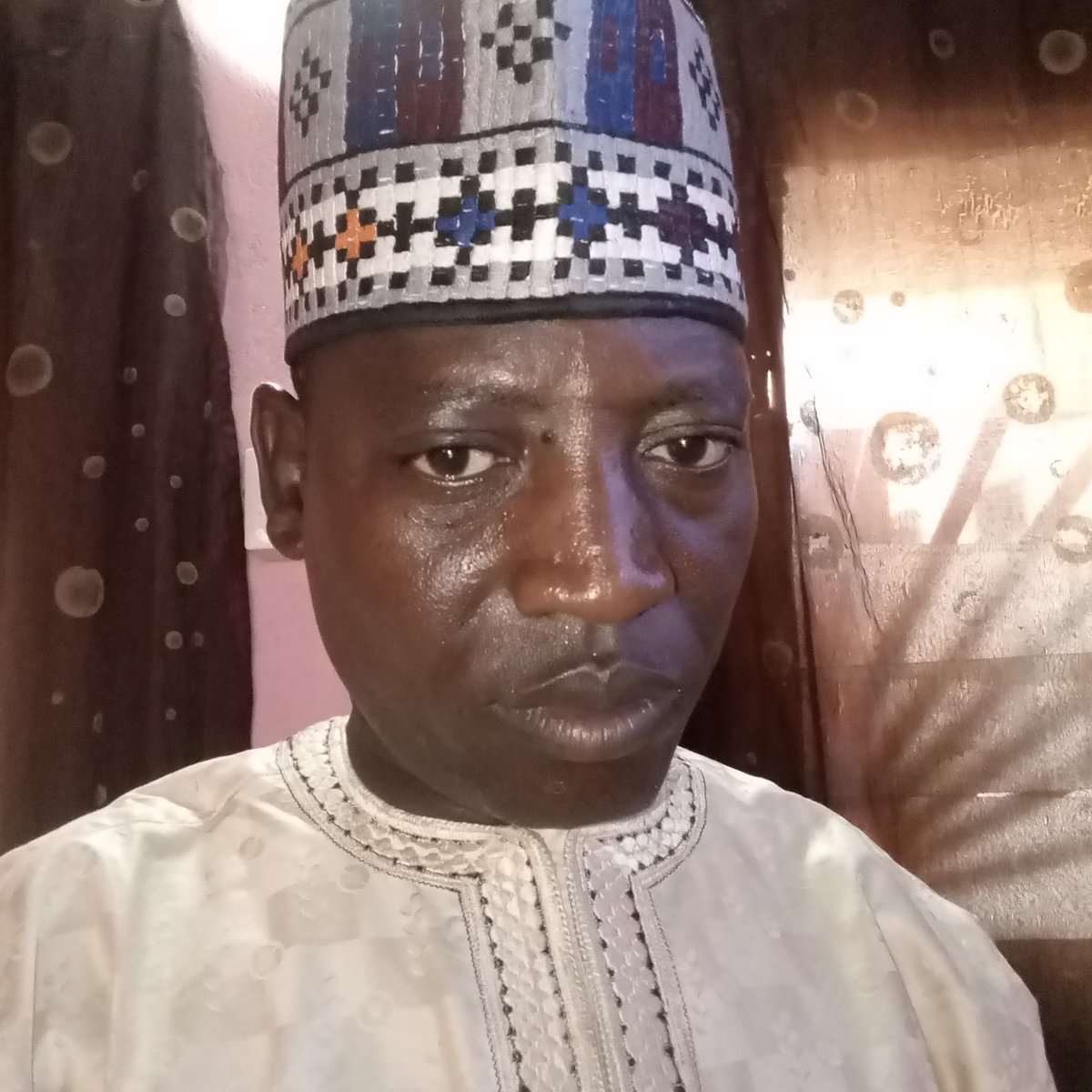 ibrahim31707400's tweet photo. Salamu alaikum  ina Taya Yan uwa musulmi  da baka da shanruwa https://t.co/kLEorOYDiD