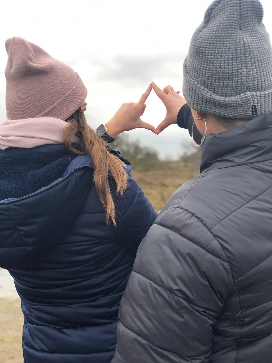 "Our friendship started a couple of years ago because of #MPC. From the first moment Angèlica and I met, we just clicked. Uniting people who are complete strangers at first is one of MPC's powers and something to be thankful for.❤️ " — Gerona

#MyPeakChallenge
#SamHeughan