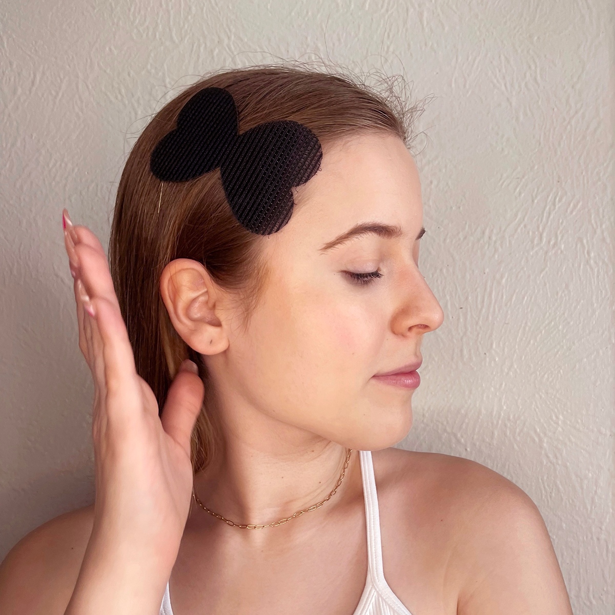 shopmissa's tweet photo. Say goodbye to damaging heat, and hello to the latest hair tools! These #heatless styling options will transform your hair game, leaving you with gorgeous, healthy locks. Get ready to slay without the frizz and fuss! 💁♀️ #hairtools #heatlessstyling
@itsaddisonella
@linndolly https://t.co/g3fDAXLkaC