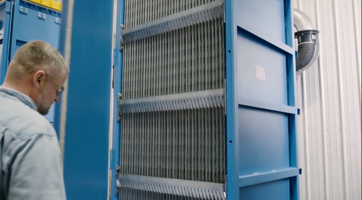 Solex_Thermal's tweet photo. Heat exchangers play a critical role in bulk solids processing, but they require proper maintenance/cleaning to ensure optimal performance. What maintenance/cleaning practices do you follow in your plant? Share with us below! #HeatExchangeTech #BulkSolids #ProcessingEngineers https://t.co/NIrKklCaFy