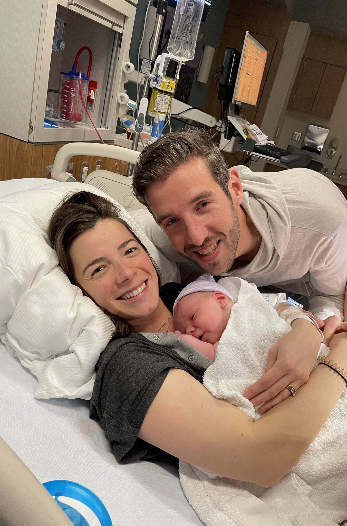 Juan Pablo Segura on X: "Pausing for a sec. to share some personal news.  Cecilia and I welcomed to the world our 1st child Luca this weekend!! Thank  you to everyone for
