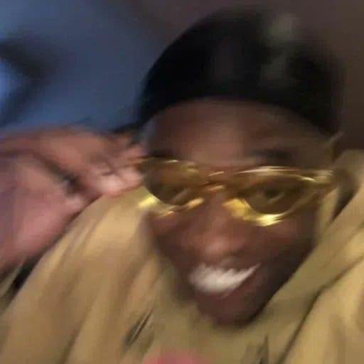 Hayen727's tweet photo. @operagxofficial New update LEZZZ GOOOO 

HEY PUT BLACK MEN KISSING TOO!! https://t.co/rMa84p0tVS