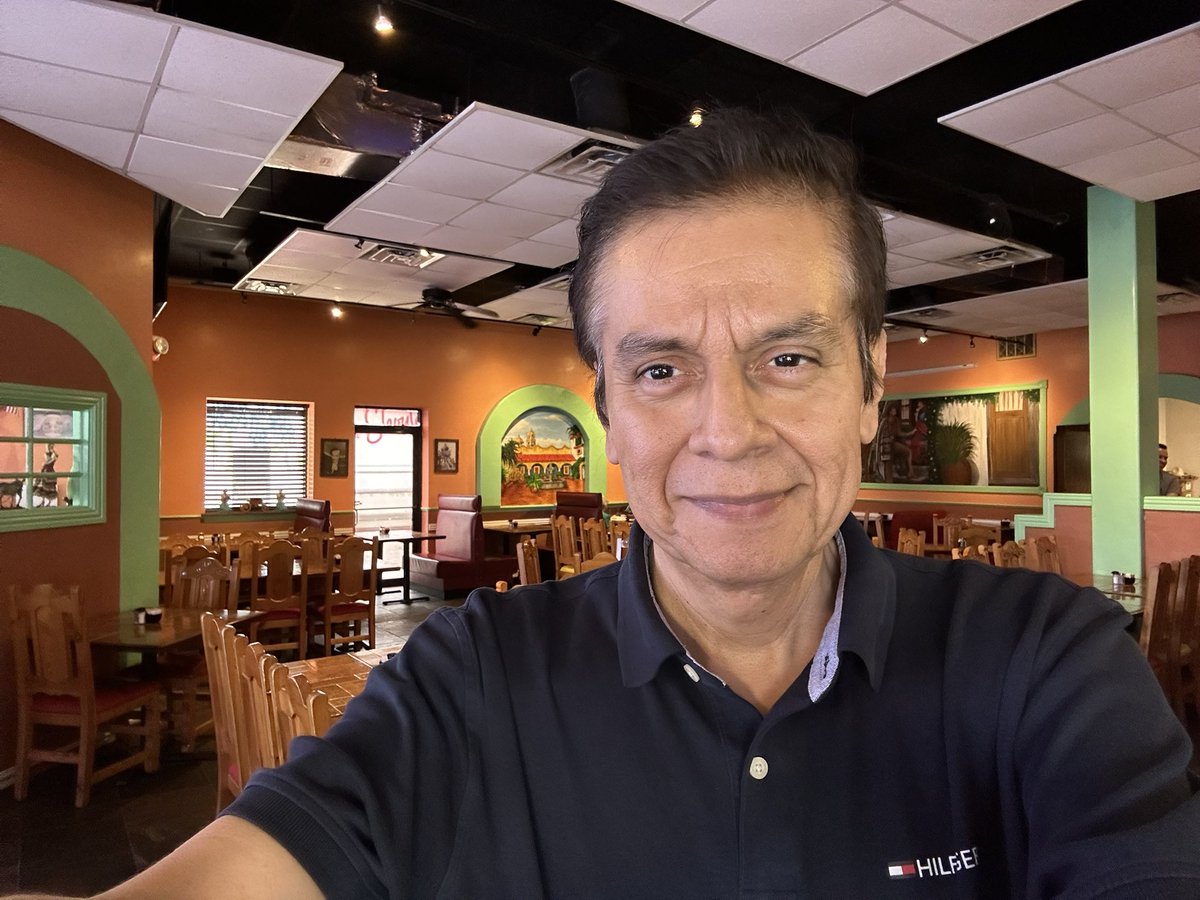 CarlosCaro's tweet image. We are doing a photo session for our client La Maria lamaria.net to update their online menu done by our @caroindustries #DataONE team.

#caroindustries #dataone #pos #retail #online #restaurant #orders