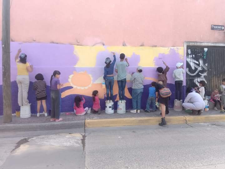 SemilleroEn's tweet photo. Continuamos en período de inscripciones, el SC de Literatura Creativa en Tonalá, Jal. realizamos actividades que entrelazan la literatura con otros lenguajes artísticos.Mayores informes en: semillero.tonala@gmail.com 
 #SomosSemillerosCreativos #CulturaComunitaria https://t.co/zOGzypSmn3