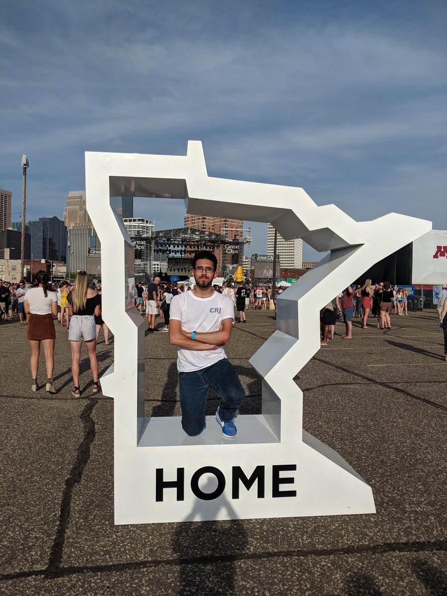 wellitseli's tweet photo. are we still doing personal announcements on this site?

i signed a lease in Minneapolis! excited to be going back home next month and can't wait to spend way too much time at target field again. https://t.co/3DQR4SSSzB