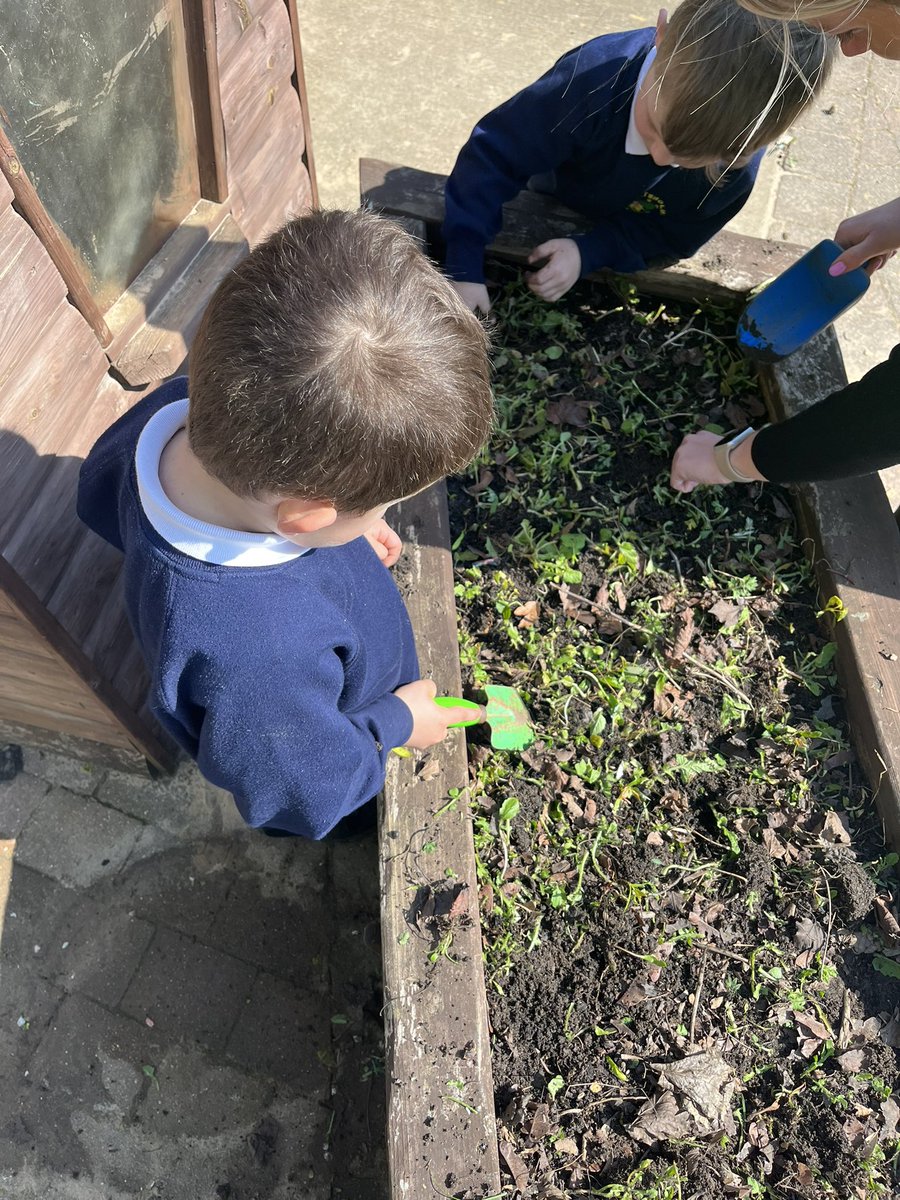 Mrs Callaghan tweet media