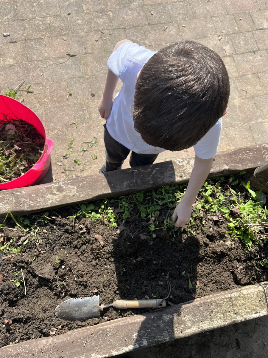 Mrs Callaghan tweet media