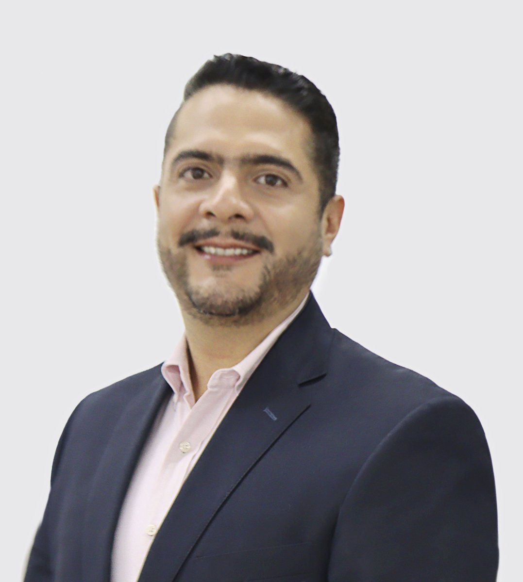 A nombre de toda la comunidad INGER damos la cordial bienvenida y felicitamos al Dr. Raúl Hernán Medina Campos por su nombramiento como Director de Investigación del Instituto.