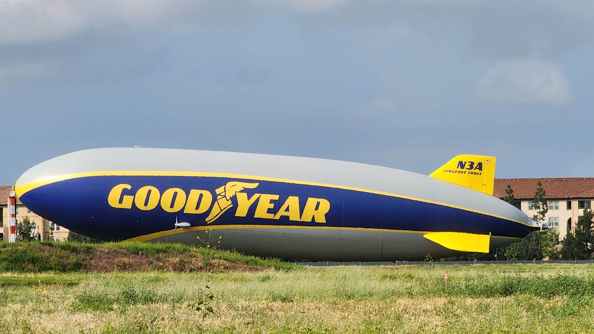 satodl's tweet photo. Spotted Goodyear blimp prepping for takeoff near Tustin hangars! 🛫 #GoodyearBlimp https://t.co/g1lS8ObM3q